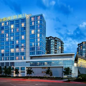 https://the-westin-wall-centre-vancouver-airport.richmond-hotels.com